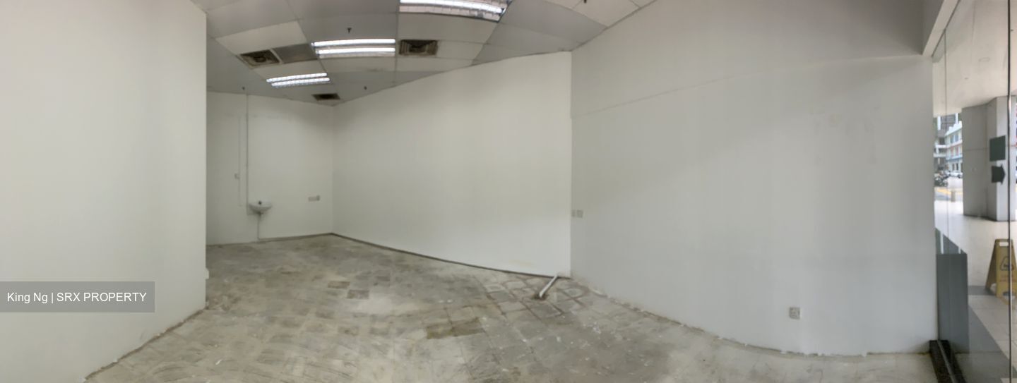 Sunshine Plaza (D7), Retail #549592651